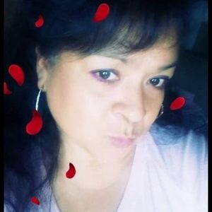 Meet your Posher, Yvette